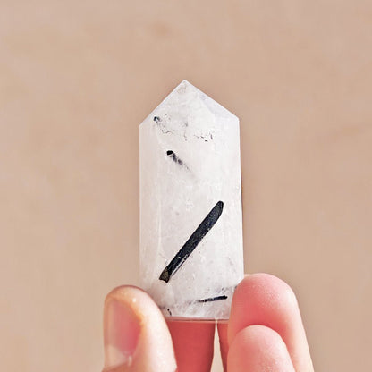 Punta de Cuarzo Turmalinado - Mystical Tienda