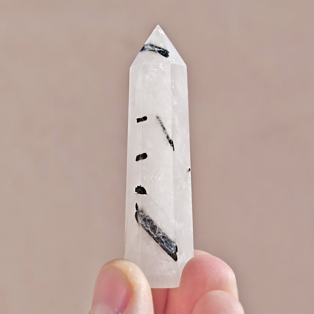 Punta de Cuarzo Turmalinado - Mystical Tienda
