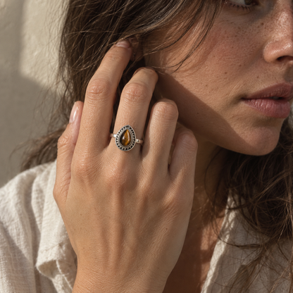 Anillo 'Binna' de Ojo de Tigre - Plata de Ley