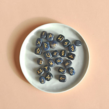 Runas Vikingas en Aventurina Azul – Claridad, sabiduría y comunicación sagrada - Mystical Tienda