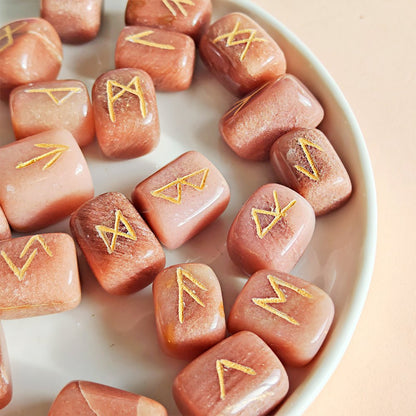 Runas Vikingas en Aventurina Naranja – Vitalidad, manifestación y fuerza creativa - Mystical Tienda