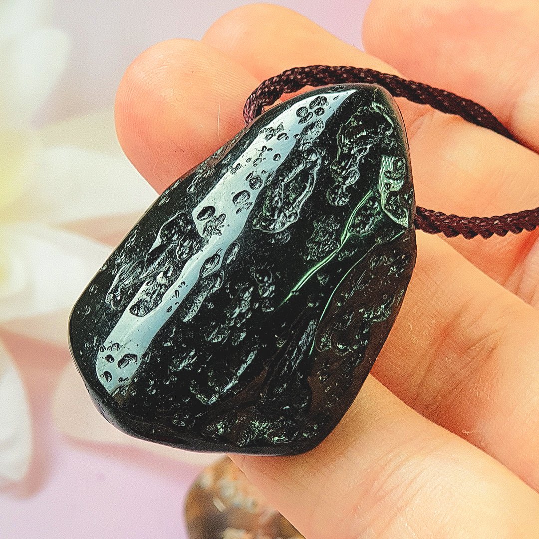 Colgante de Meteorito Tectita - Mystical Tienda