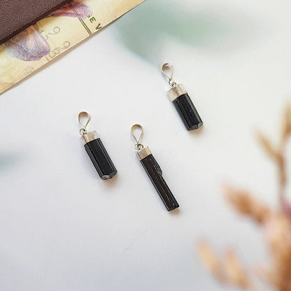 Colgante de Turmalina en bruto y Plata de Ley 925 - Mystical Tienda