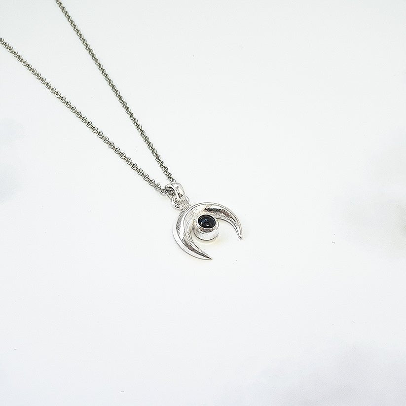 Colgante Luna Invertida de Turmalina - Plata de Ley 925 - Mystical Tienda
