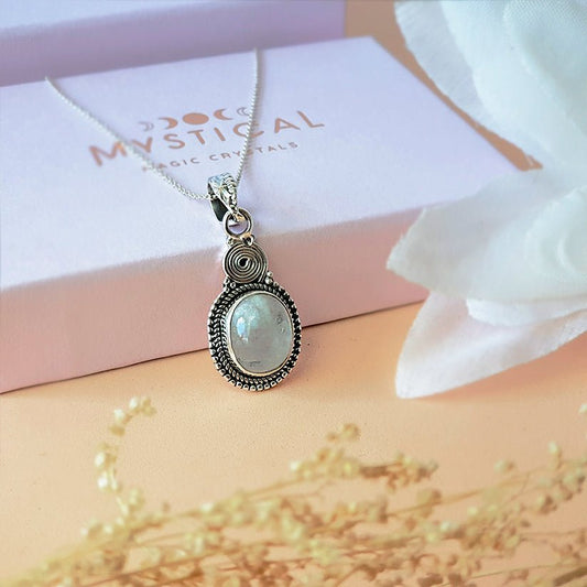 Colgante Oval Piedra de Luna y Plata de Ley 925 - Mystical Tienda