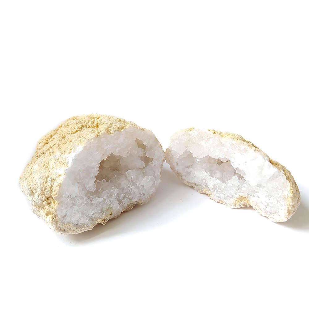 Geoda de Cuarzo Blanco Completa - Mystical Tienda Esotérica y de Minerales