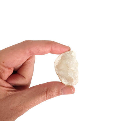 Mitad Geoda de Cuarzo Blanco - Mystical Tienda