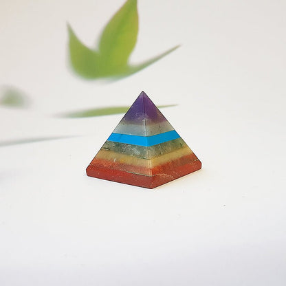 Pirámide de los Chakras 2'5x2'5cm - Mystical Tienda