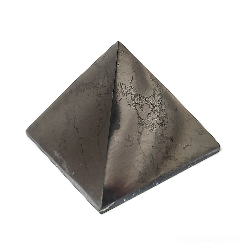//mysticaltienda.com/cdn/shop/products/piramide-de-shungit-pulida-799061.jpg?v=1611721574