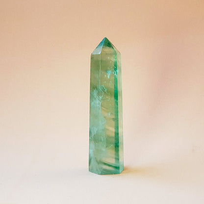 Punta de Fluorita Verde - Mystical Tienda